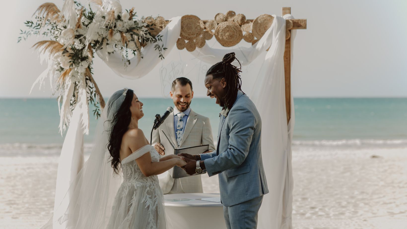 Wedding Officiant Speech Ideas: Keep Them Handy - Alwaysthis