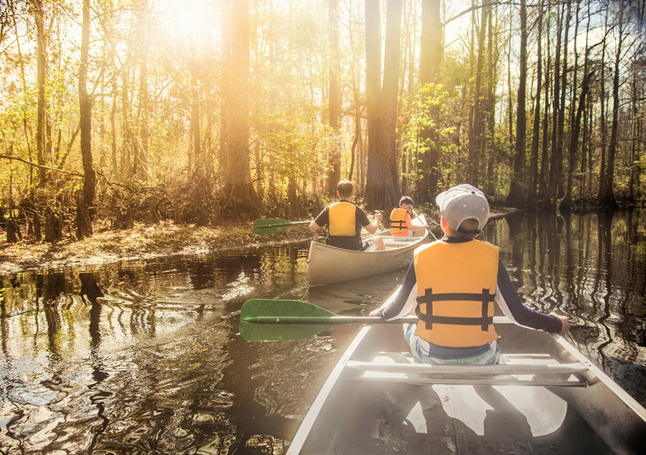 kids on boat activity